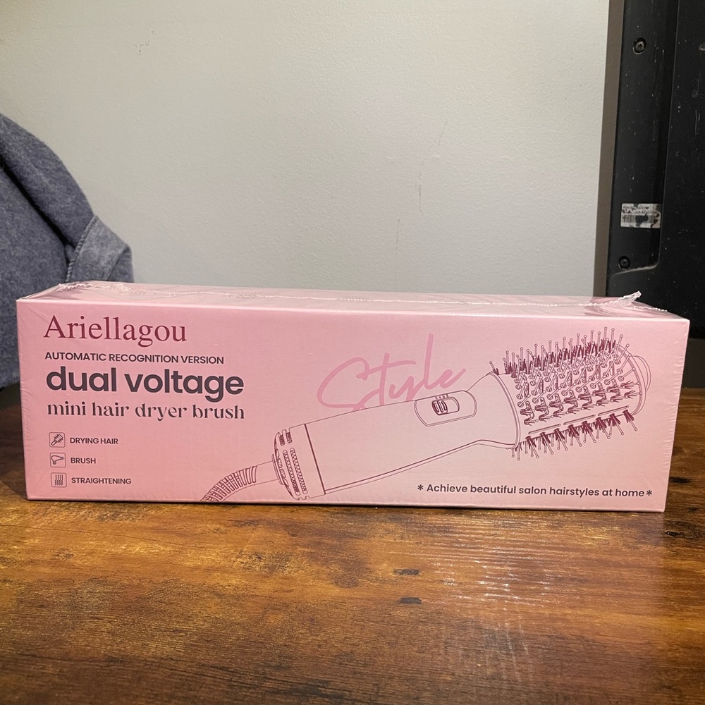 Ariellagou Dual Voltage Travel Mini Hair Dryer Brush